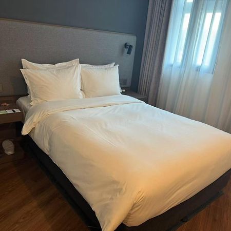 Holiday Inn Express Qingdao City Center By Ihg Exteriér fotografie
