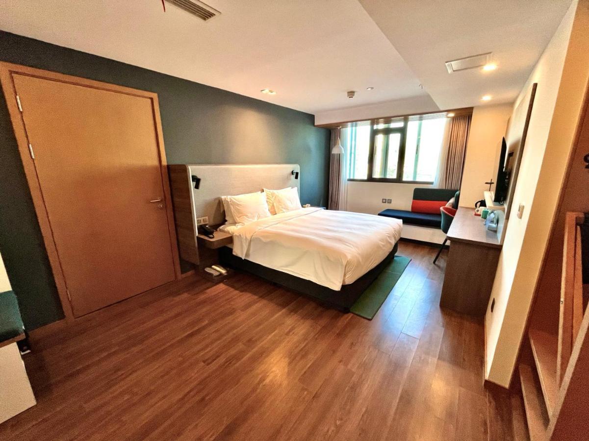 Holiday Inn Express Qingdao City Center By Ihg Exteriér fotografie