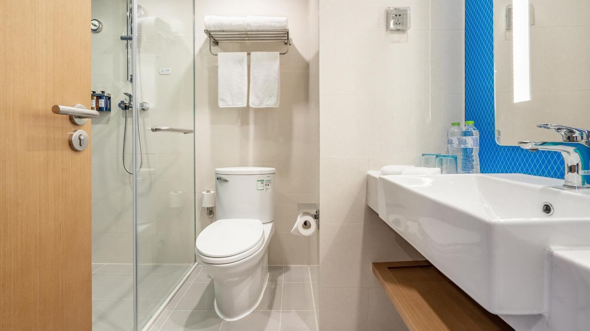 Holiday Inn Express Qingdao City Center By Ihg Exteriér fotografie